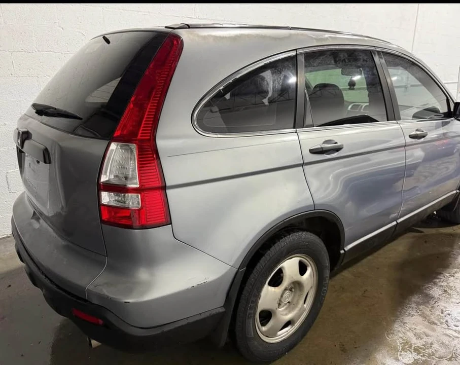 2008 Honda CR-V 3rd Gen - Image 2 of 8