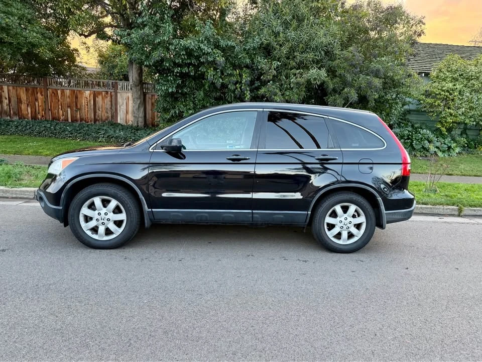 2008 Honda CR-V 3rd Gen - Image 2 of 20