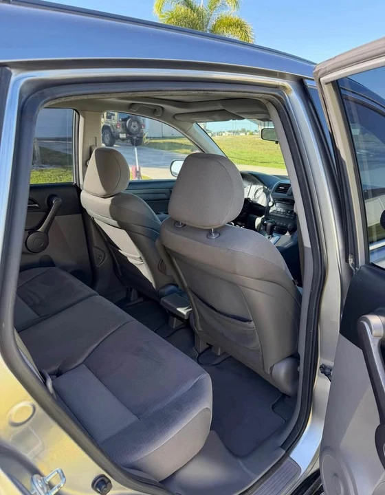 2008 Honda CR-V 3rd Gen - Image 5 of 7