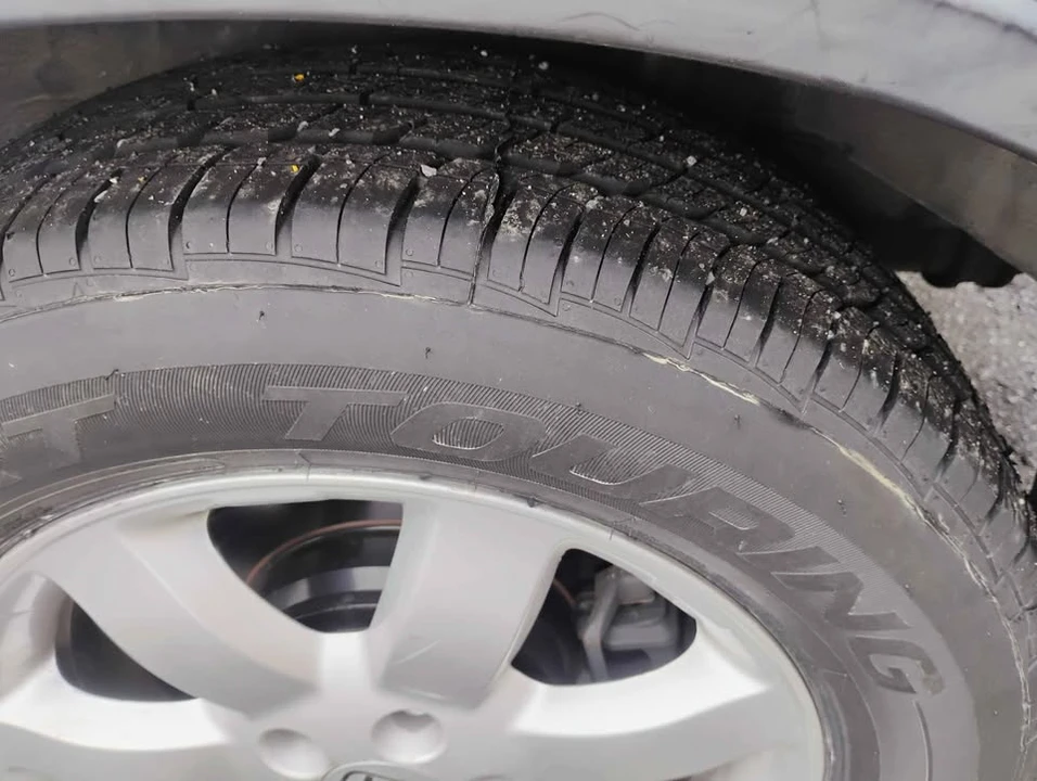2008 Honda CR-V 3rd Gen - Image 4 of 10