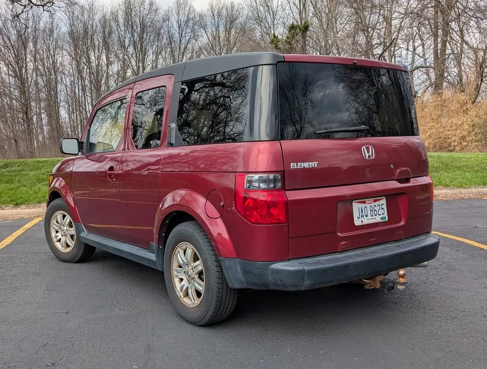 2008 Honda Element - Image 2 of 16