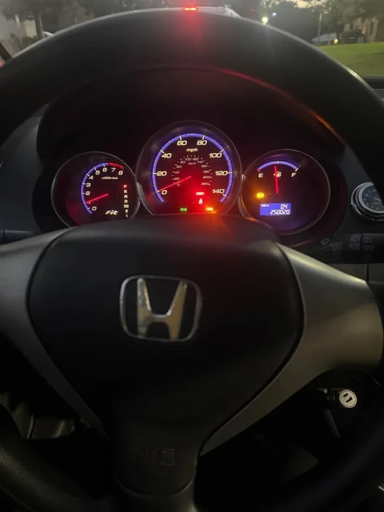 2008 Honda Fit - Image 4 of 6
