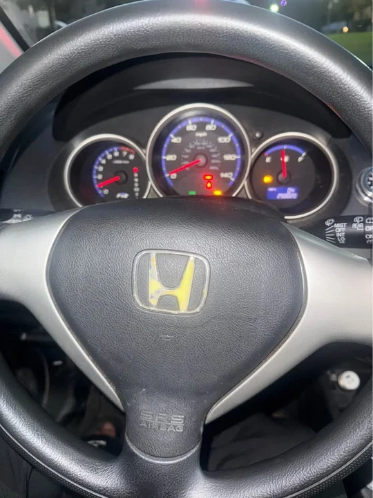 2008 Honda Fit - Image 3 of 6