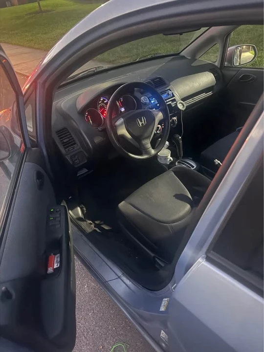 2008 Honda Fit - Image 2 of 6