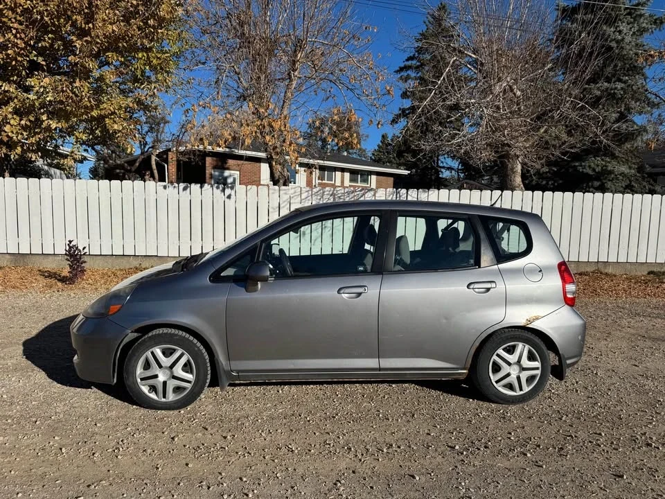 2008 Honda Fit - Image 2 of 9