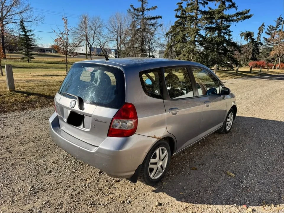 2008 Honda Fit - Image 3 of 9