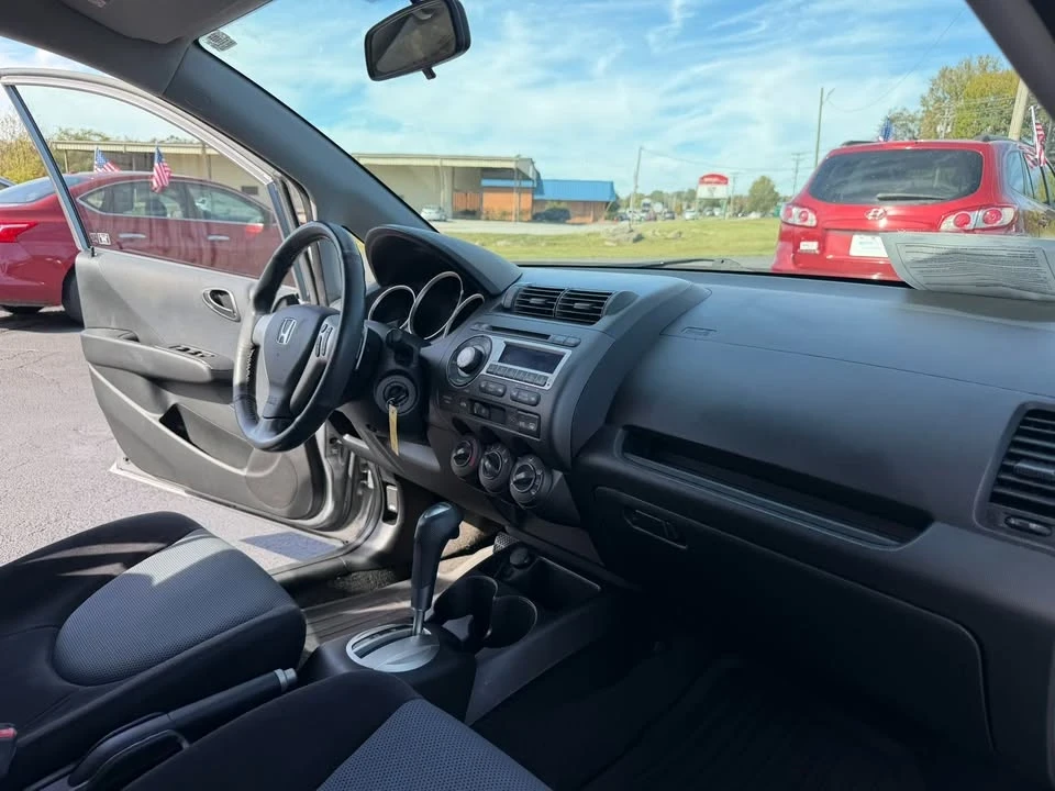 2008 Honda Fit - Image 9 of 16