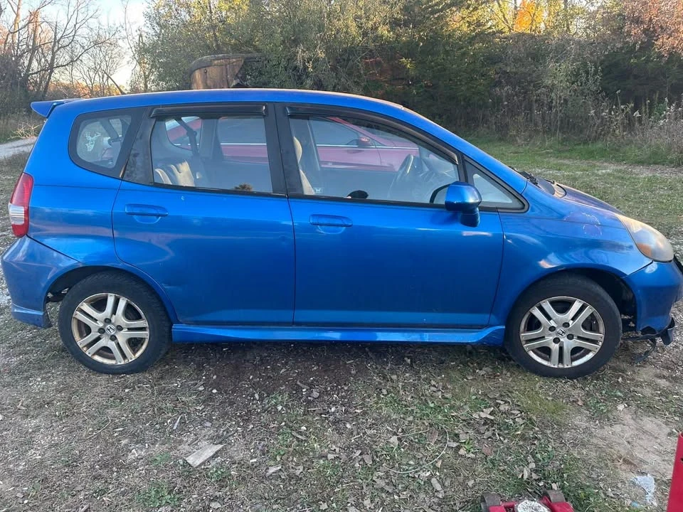 2008 Honda Fit - Image 6 of 11