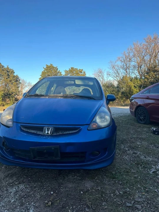 2008 Honda Fit - Image 2 of 11