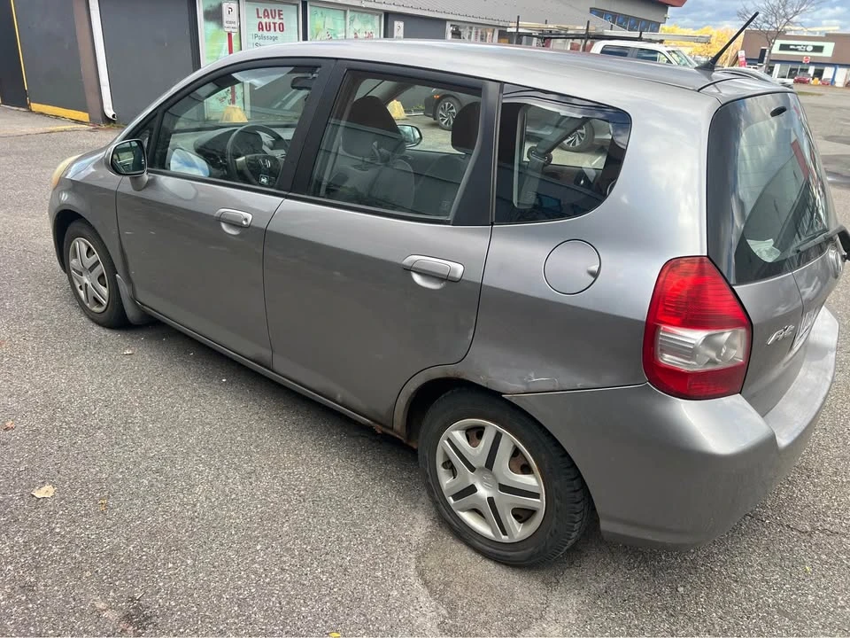 2008 Honda Fit - Image 9 of 14