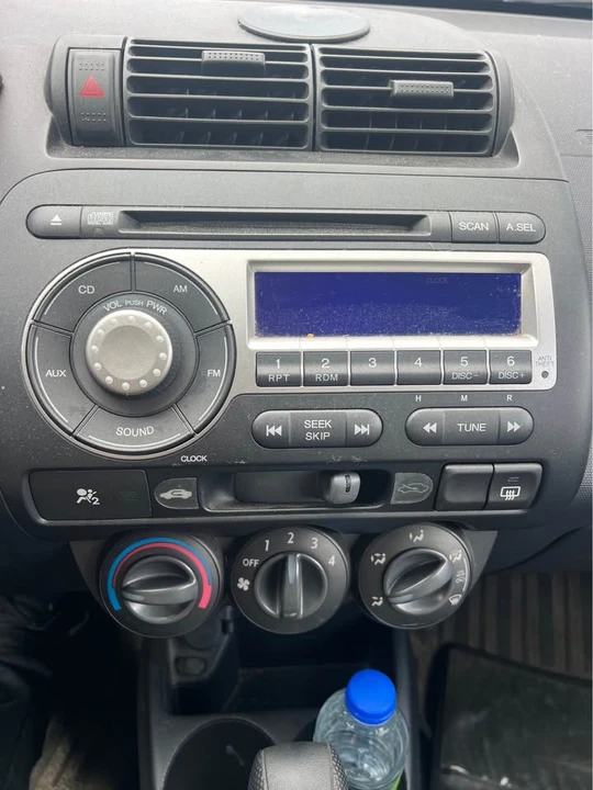 2008 Honda Fit - Image 13 of 14