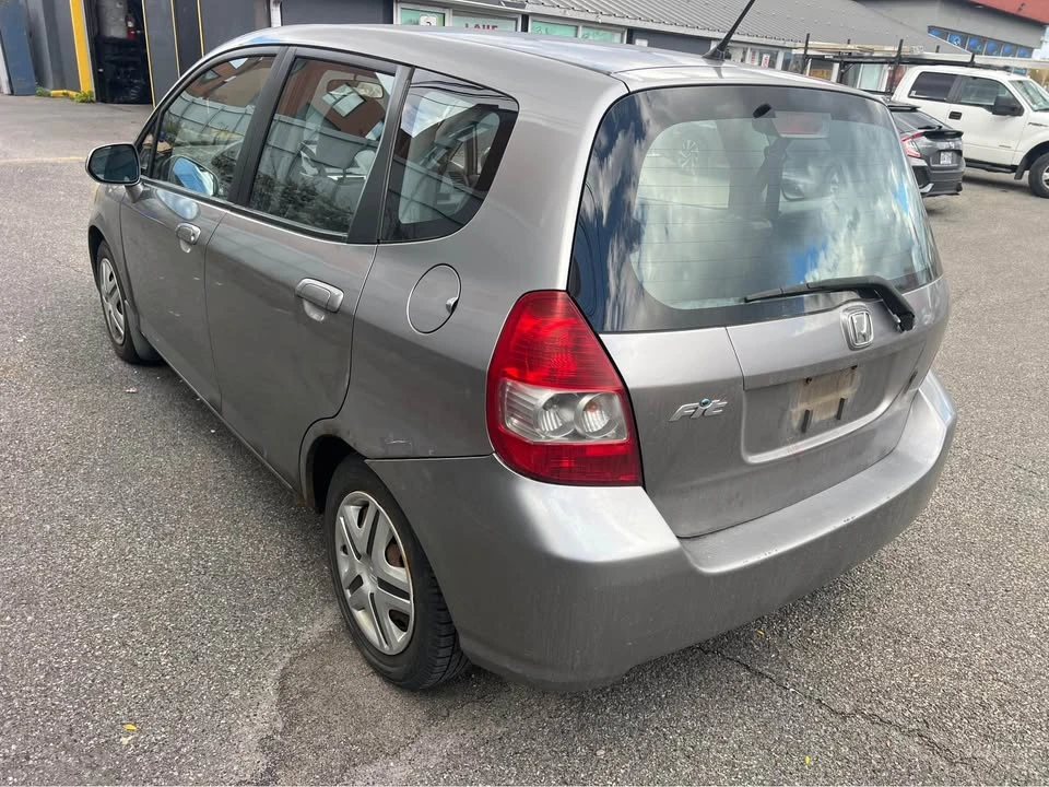 2008 Honda Fit - Image 5 of 14