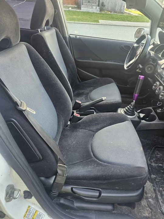 2008 Honda Fit - Image 6 of 14