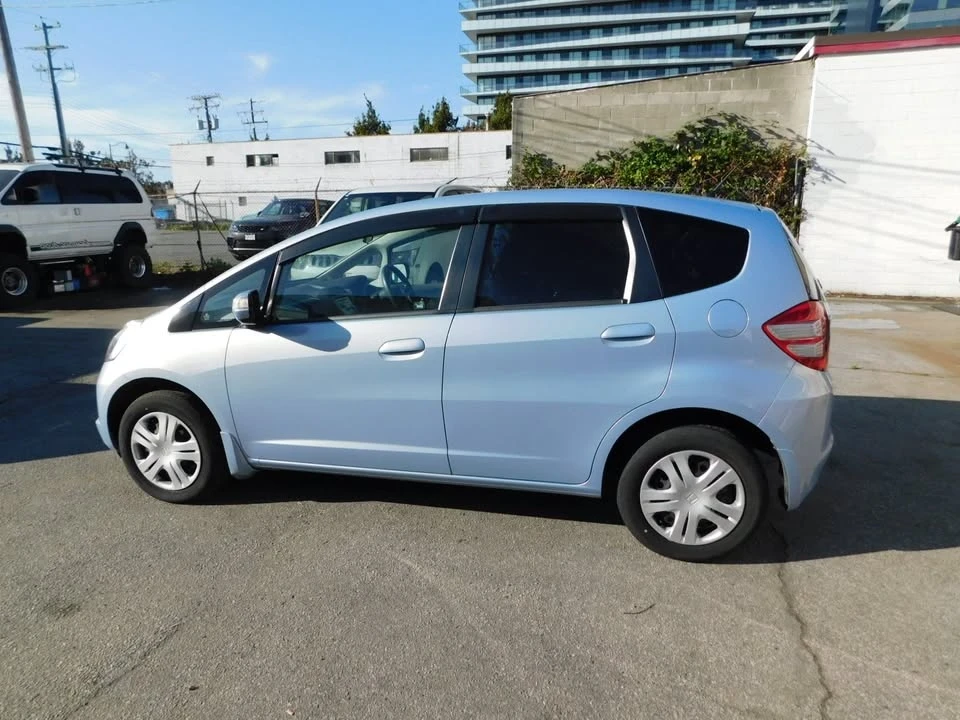 2008 Honda Fit - Image 5 of 17