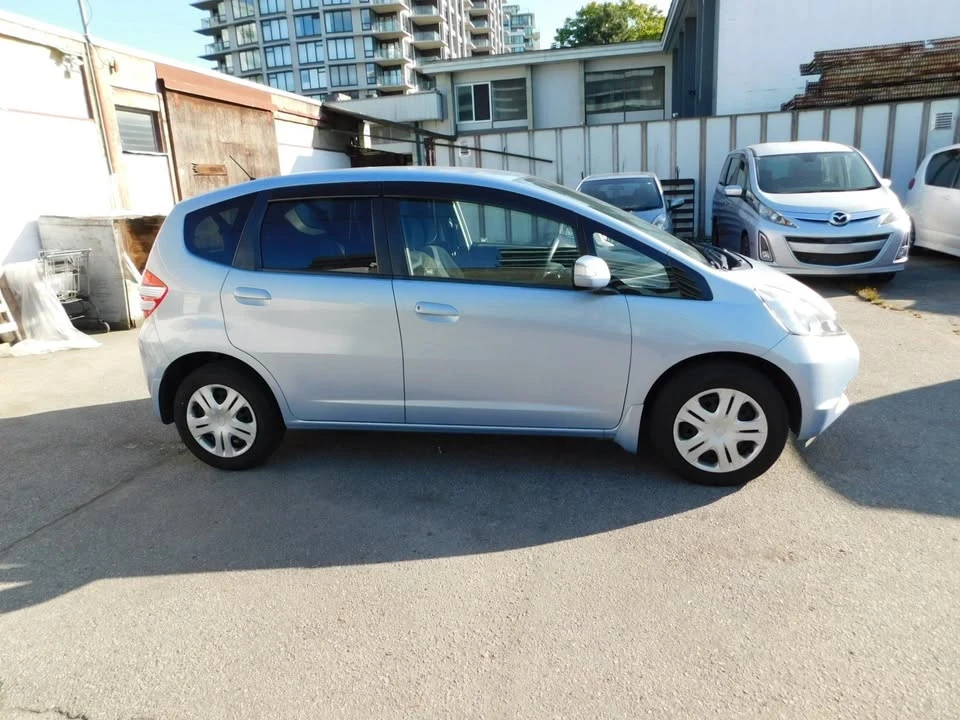 2008 Honda Fit - Image 4 of 17