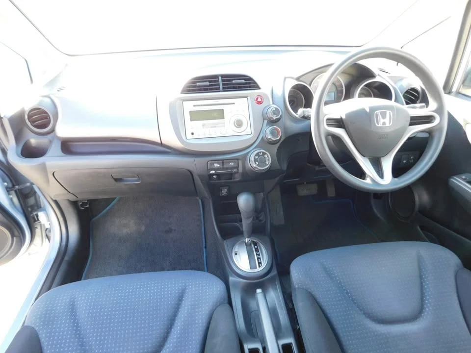 2008 Honda Fit - Image 14 of 17