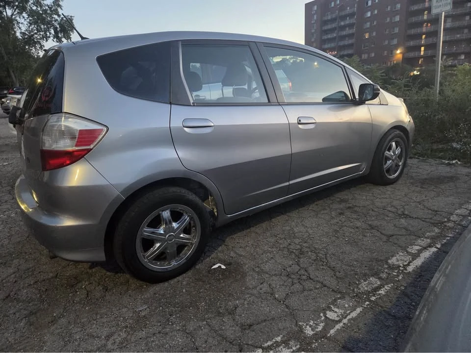 2008 Honda Fit - Image 2 of 7