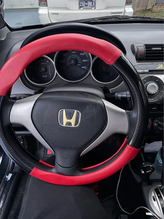 2008 Honda Fit - Image 10 of 11