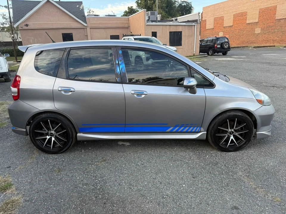 2008 Honda Fit - Image 8 of 18