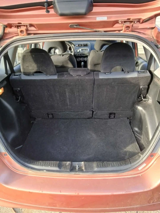 2008 Honda Fit - Image 5 of 8