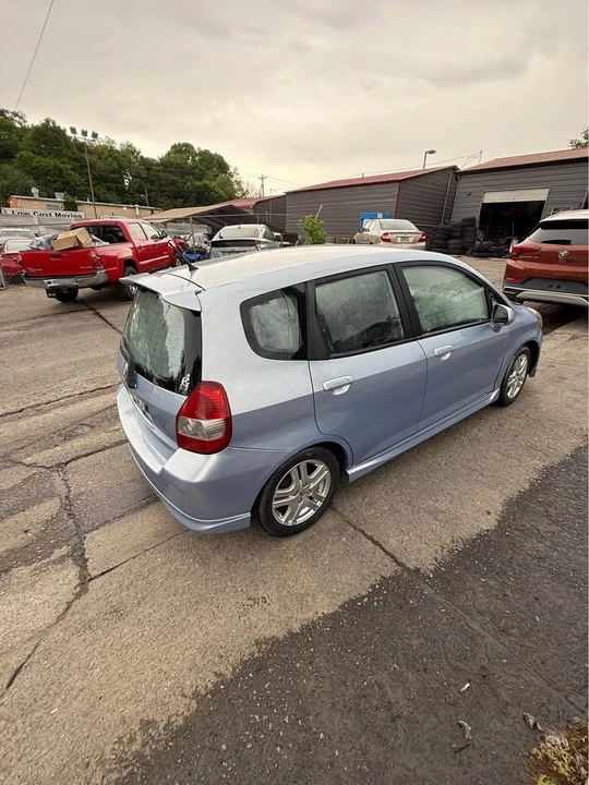 2008 Honda Fit - Image 3 of 14