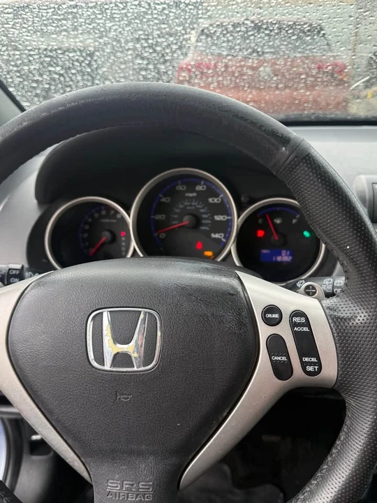 2008 Honda Fit - Image 9 of 14