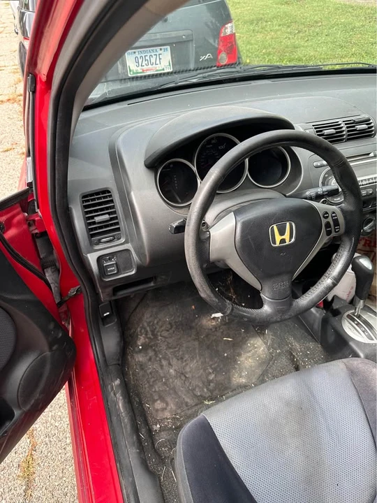 2008 Honda Fit - Image 5 of 6