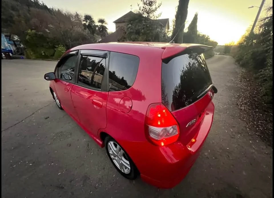 2008 Honda Fit - Image 8 of 12