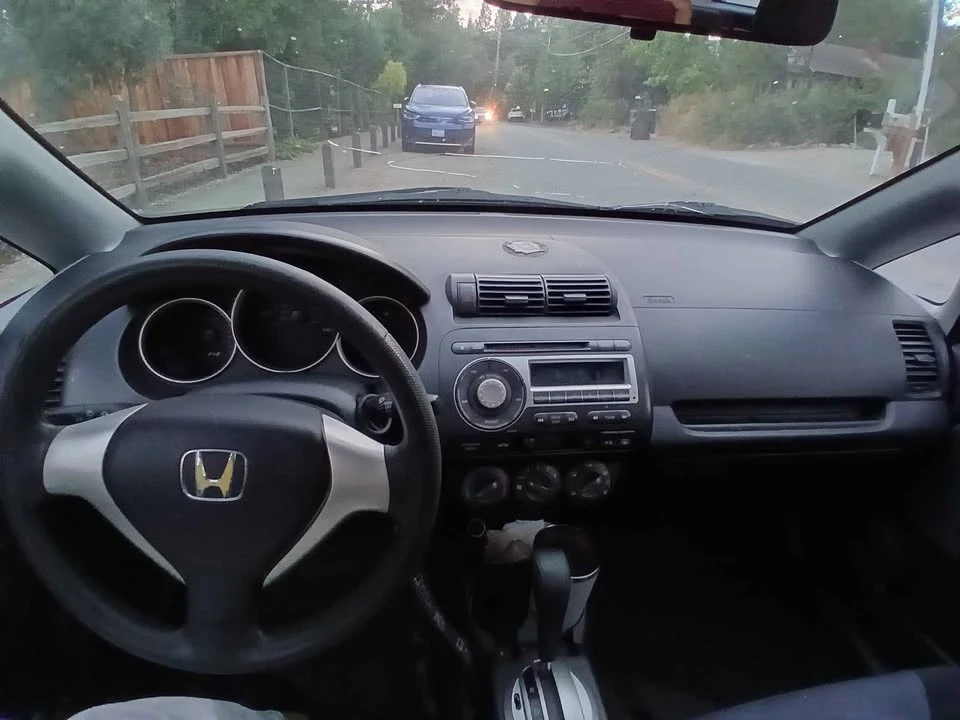 2008 Honda Fit - Image 8 of 8