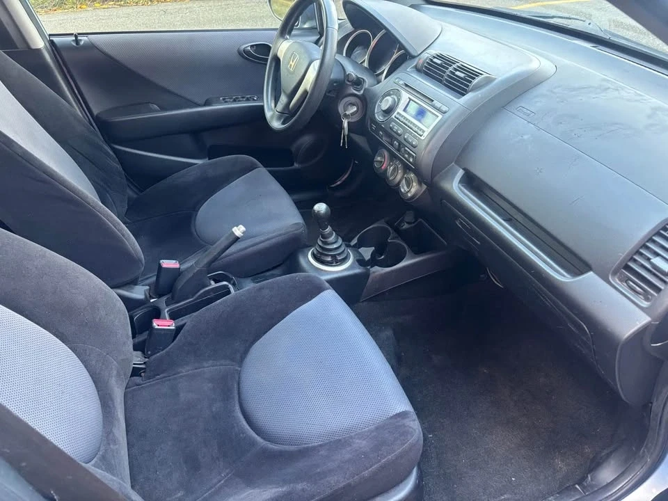 2008 Honda Fit - Image 6 of 13