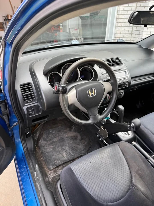 2008 Honda Fit - Image 3 of 8