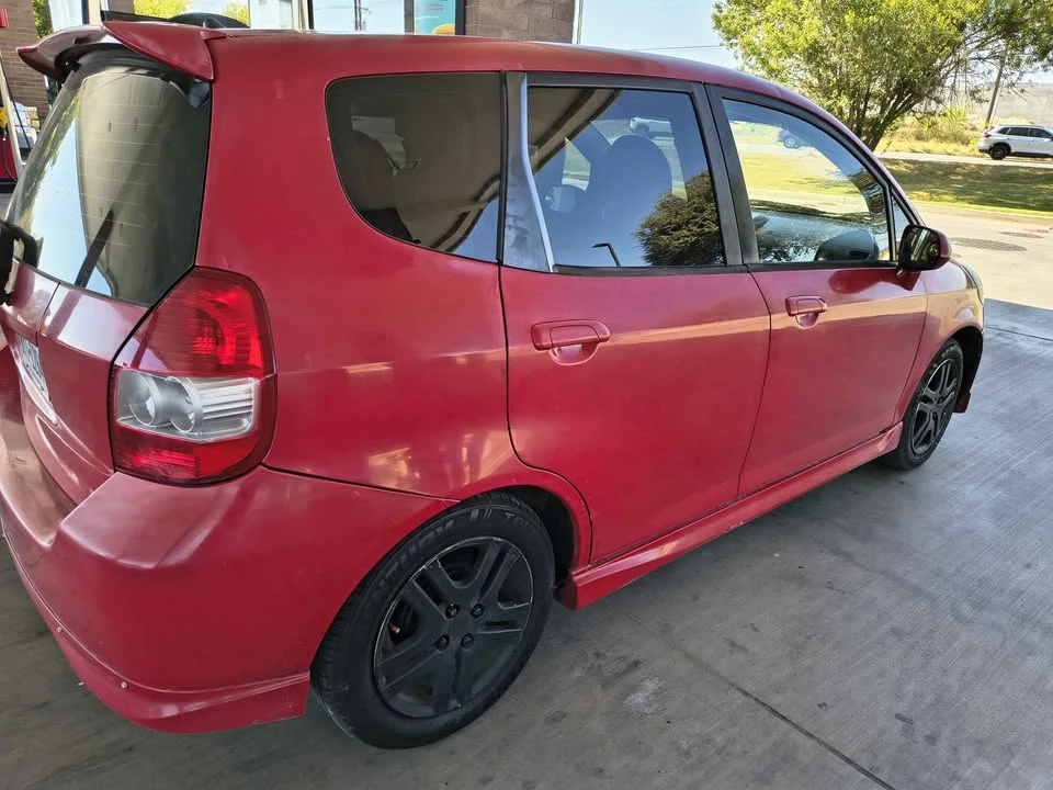 2008 Honda Fit - Image 2 of 9