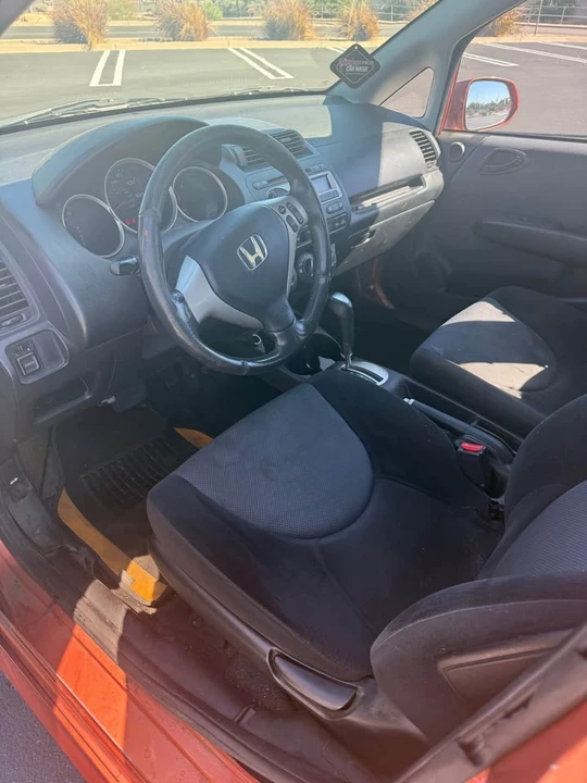 2008 Honda Fit - Image 6 of 10