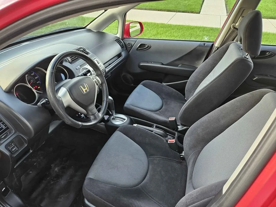 2008 Honda Fit - Image 10 of 12