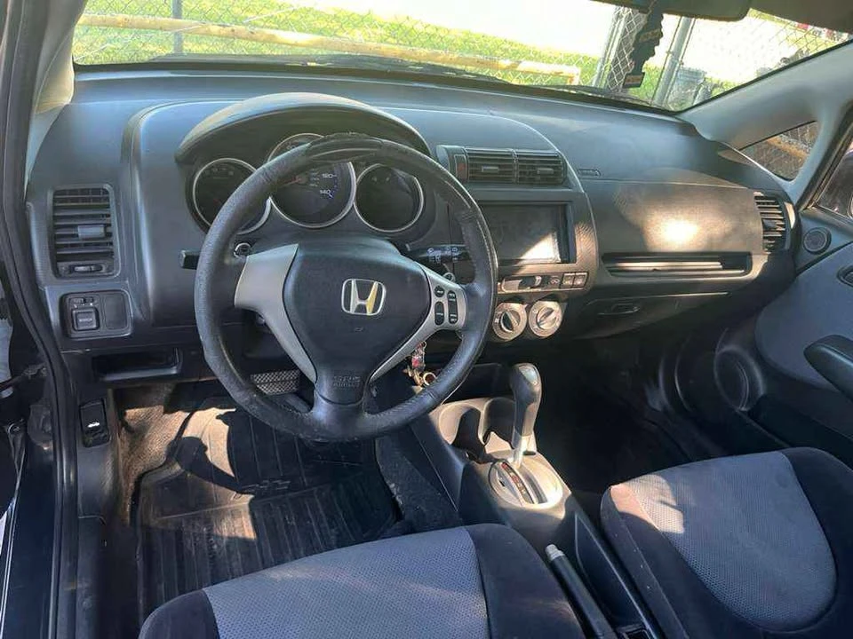 2008 Honda Fit - Image 8 of 11