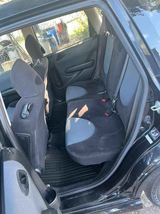 2008 Honda Fit - Image 10 of 11