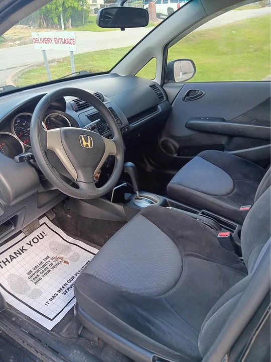 2008 Honda Fit - Image 5 of 7