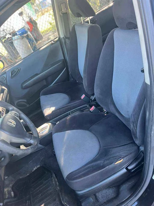 2008 Honda Fit - Image 9 of 11