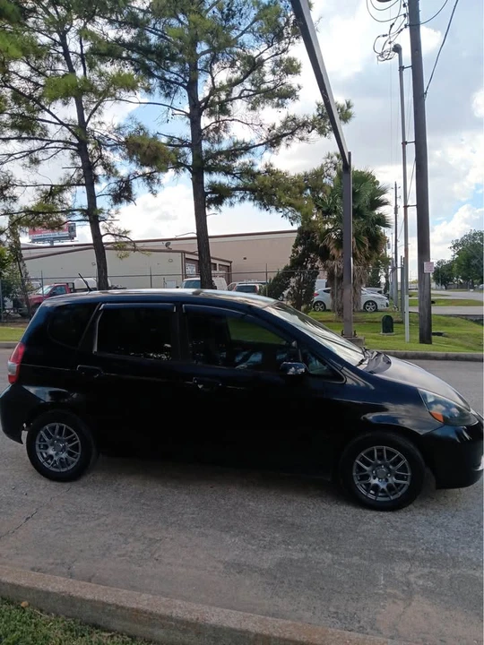 2008 Honda Fit - Image 2 of 7