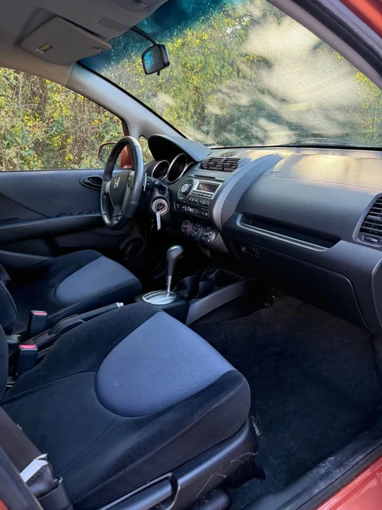 2008 Honda Fit - Image 9 of 10