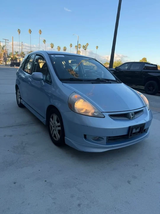 2008 Honda Fit - Image 3 of 10