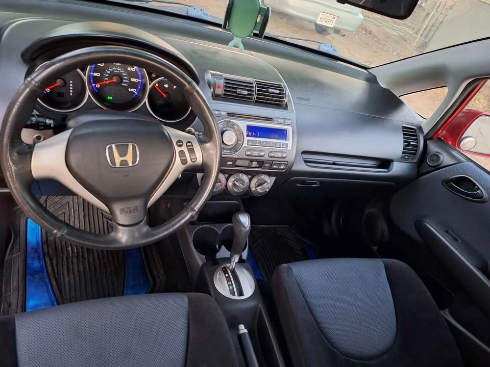 2008 Honda Fit - Image 6 of 12