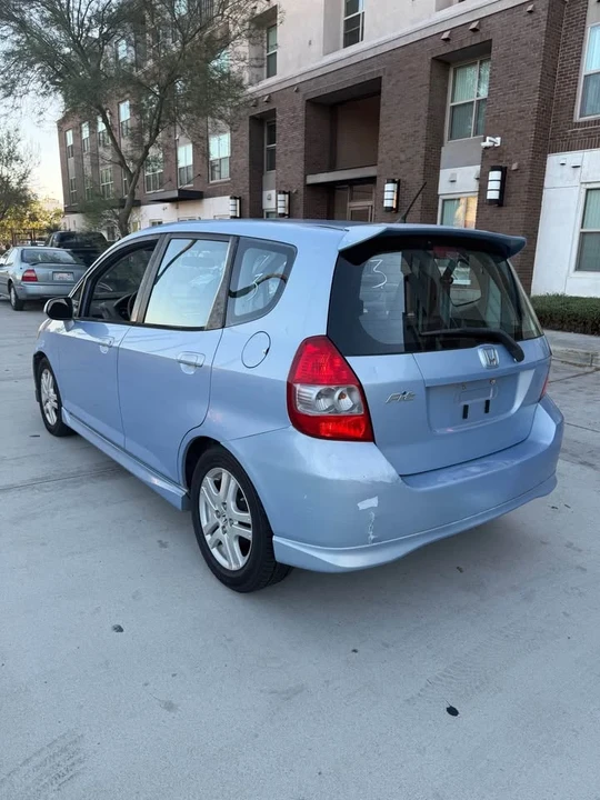 2008 Honda Fit - Image 5 of 10
