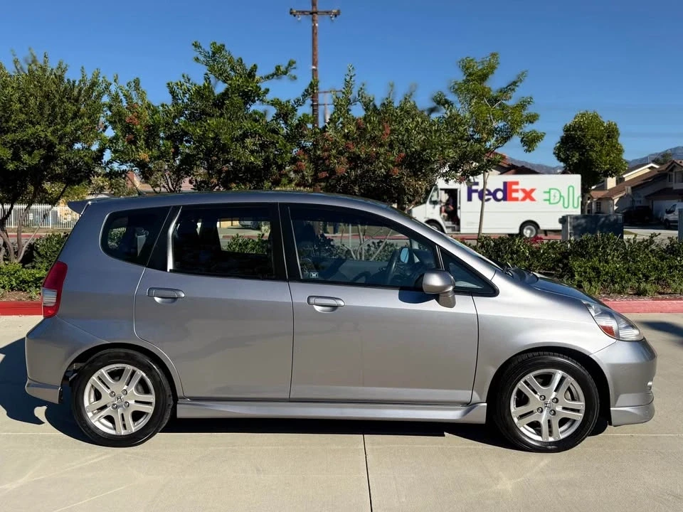 2008 Honda Fit - Image 6 of 16