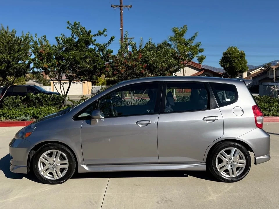 2008 Honda Fit - Image 2 of 16