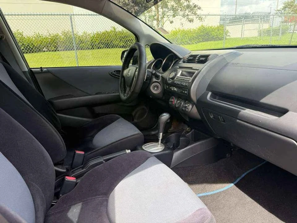 2008 Honda Fit - Image 6 of 7