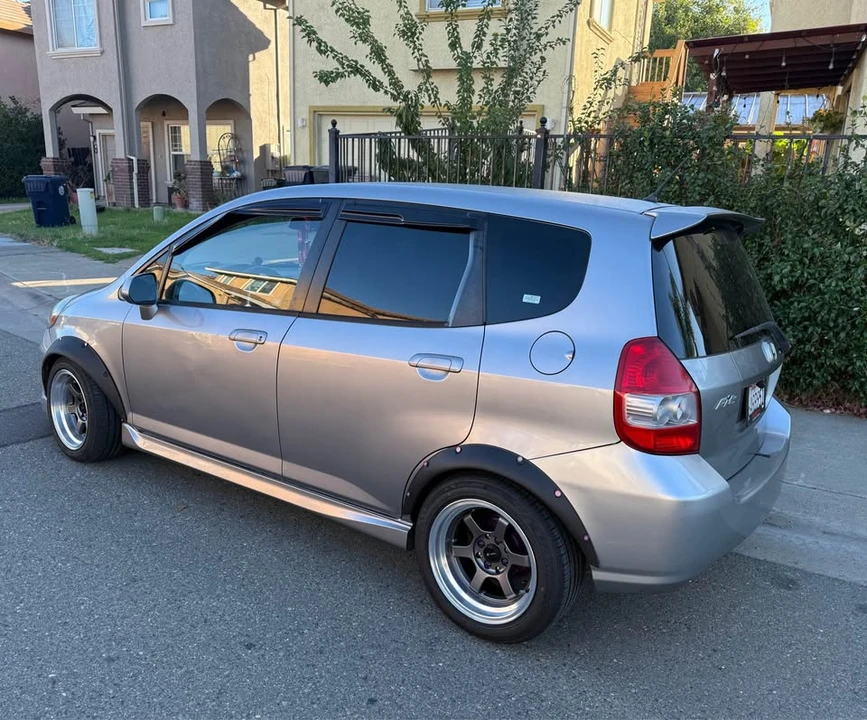2008 Honda Fit - Image 2 of 8