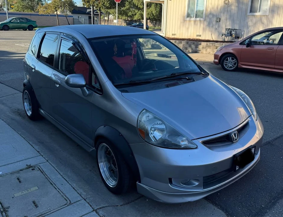 2008 Honda Fit - Image 3 of 8
