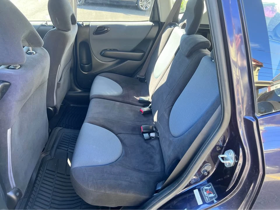 2008 Honda Fit - Image 7 of 10