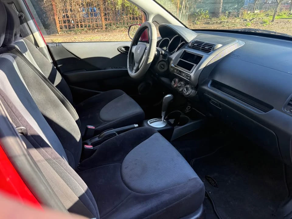 2008 Honda Fit - Image 11 of 14